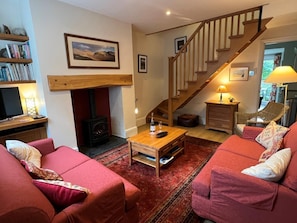 TV - 2 Bed in Ambleside (oc-sz451) (Ambleside)