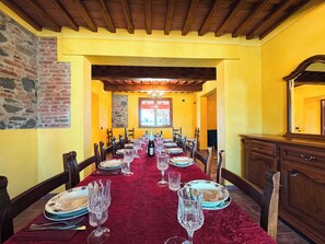 Dining - Vrbo Property (Toscana)
