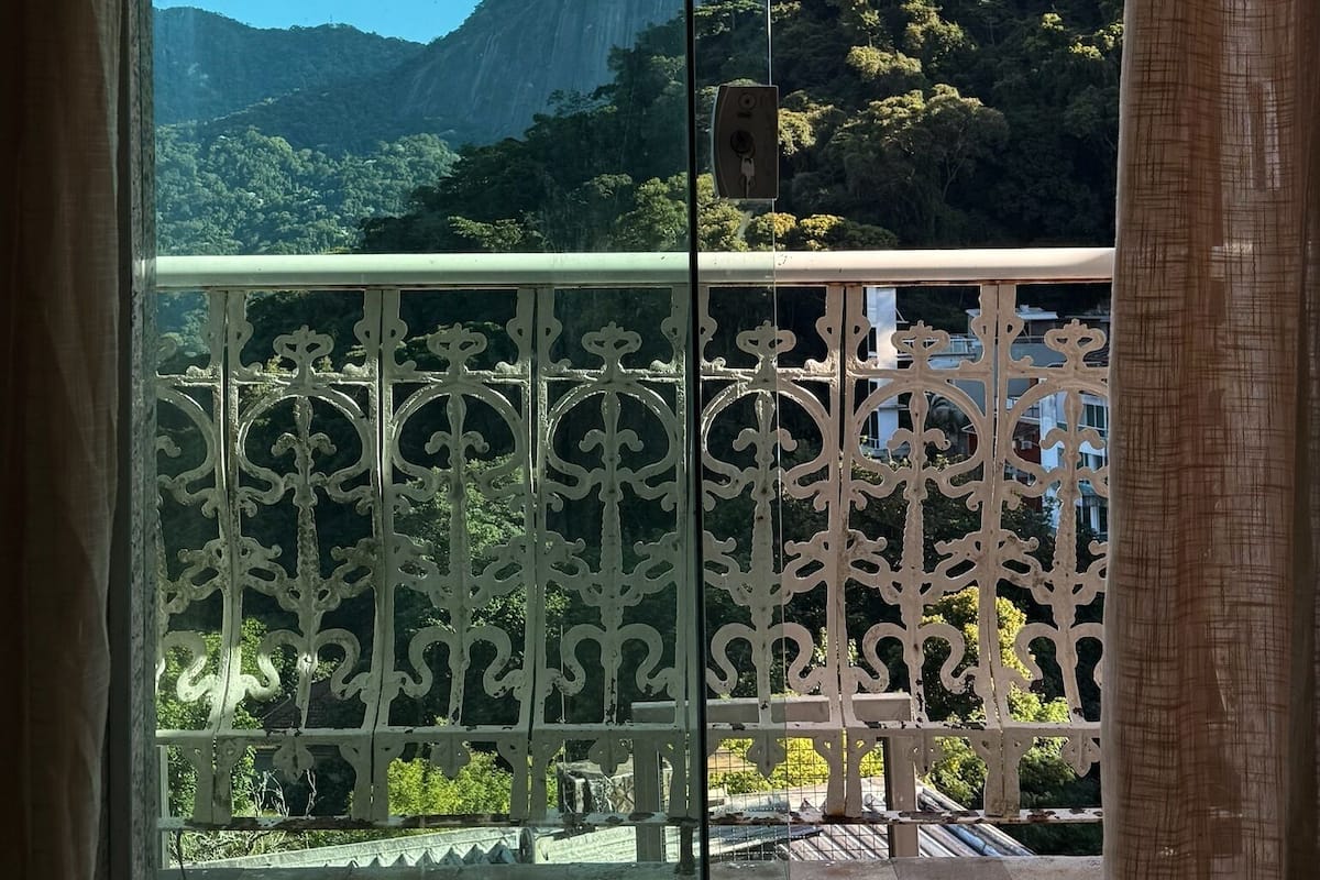 Basic Room, Lanai, Lake View | Iron/ironing board (on request), WiFi (free)