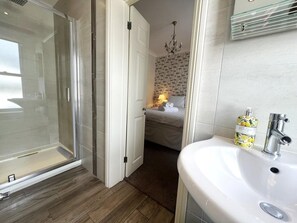 Towels - 1 Bed in Keswick (oc-sz157) (Keswick)