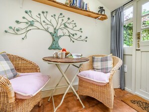 Interior - 2 Bed in Keswick (oc-sz427) (Keswick)