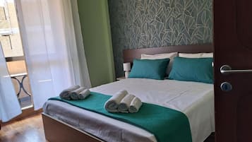 Quadruple Room, Balcony, City View | Soundproofing, free WiFi