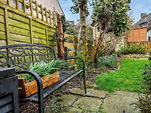 Property grounds - 2 Bed in Keswick (oc-sz417) (Keswick)