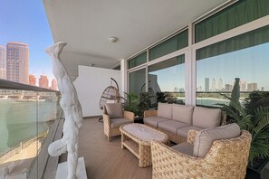 Classic Apartment, 2 Bedrooms | Balcony - Silkhaus Azure Residences (Dubai)