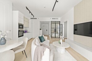 Junior Apartment, 2 Bedrooms | Bathroom - Silkhaus Torche Tower (Dubai)