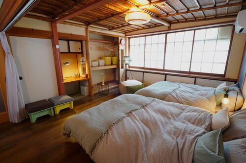 El Amarillo Self Check-in Hostel