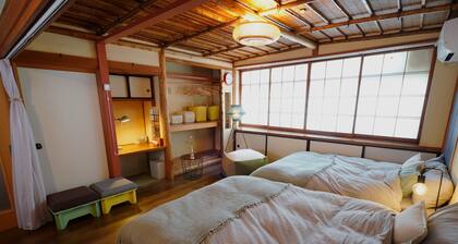 El Amarillo Self Check-in Hostel
