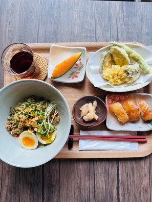 Food and drink - Yaetsubaki (Hachijo)