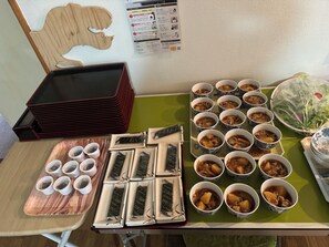 餐饮