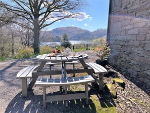 Outdoor dining - 4 Bed in Ambleside (oc-85294) (Grasmere)