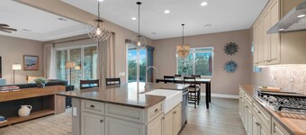 Spacious 3-bedroom house in Dove Mountain w/ gorgeous private yard & pool!