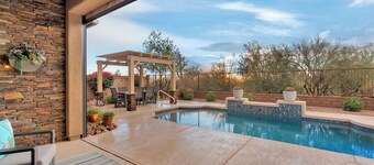 Spacious 3-bedroom house in Dove Mountain w/ gorgeous private yard & pool!