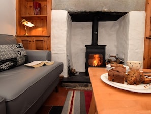 Interior - 3 Bed in Conwy (oc-85844) (Llanbedr-y-cennin)