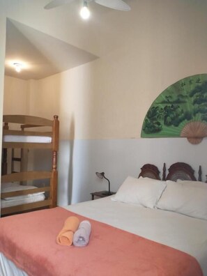 Family Quadruple Room - Hostel Guanaaní (Vitória)