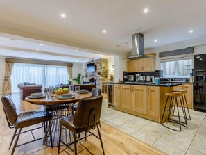 Dining - 1 Bed in Bideford (oc-85889) (Westward Ho!)