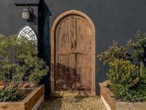Exterior detail - 1 Bed in Bristol (oc-85559) (Langford)
