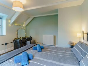 Room - 2 Bed in Clynderwen (oc-86158) (Clynderwen)