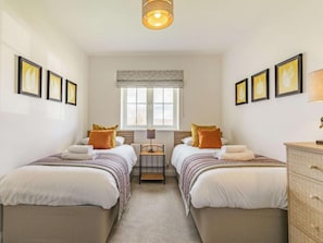 3 Schlafzimmer, Reisekinderbett, kostenloses WLAN, Bettwäsche