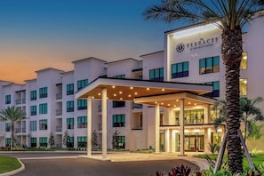 Exterior - The Terraces at The Grove Resort (Winter Garden)