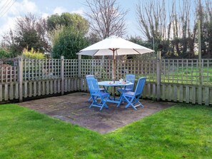 Outdoor dining - 2 Bed in Fowey (oc-86873) (Lanteglos Highway)