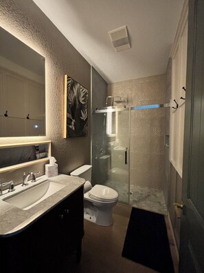 Bathroom - Whispering Pastures Endless Skies (Arcadia)