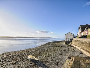 Beach - 3 Bed in Aberdyfi (oc-dy010) (Aberdovey)