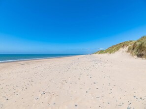 Beach - 2 Bed in Aberdyfi (oc-dy049) (Aberdovey)