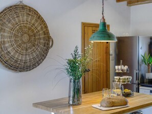 Interior - 3 Bed in Matlock (oc-86482) (Hackney)