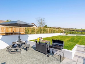 Outdoor dining - 2 Bed in Holsworthy (oc-86485) (Holsworthy Hamlets)