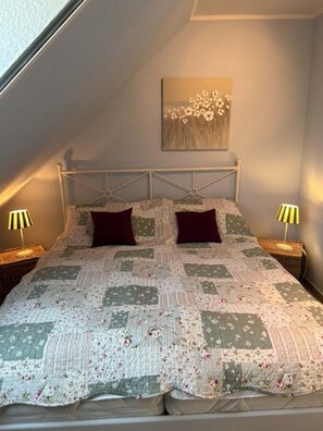 Apartment | 1 Schlafzimmer, Bügeleisen/Bügelbrett, individuell eingerichtet