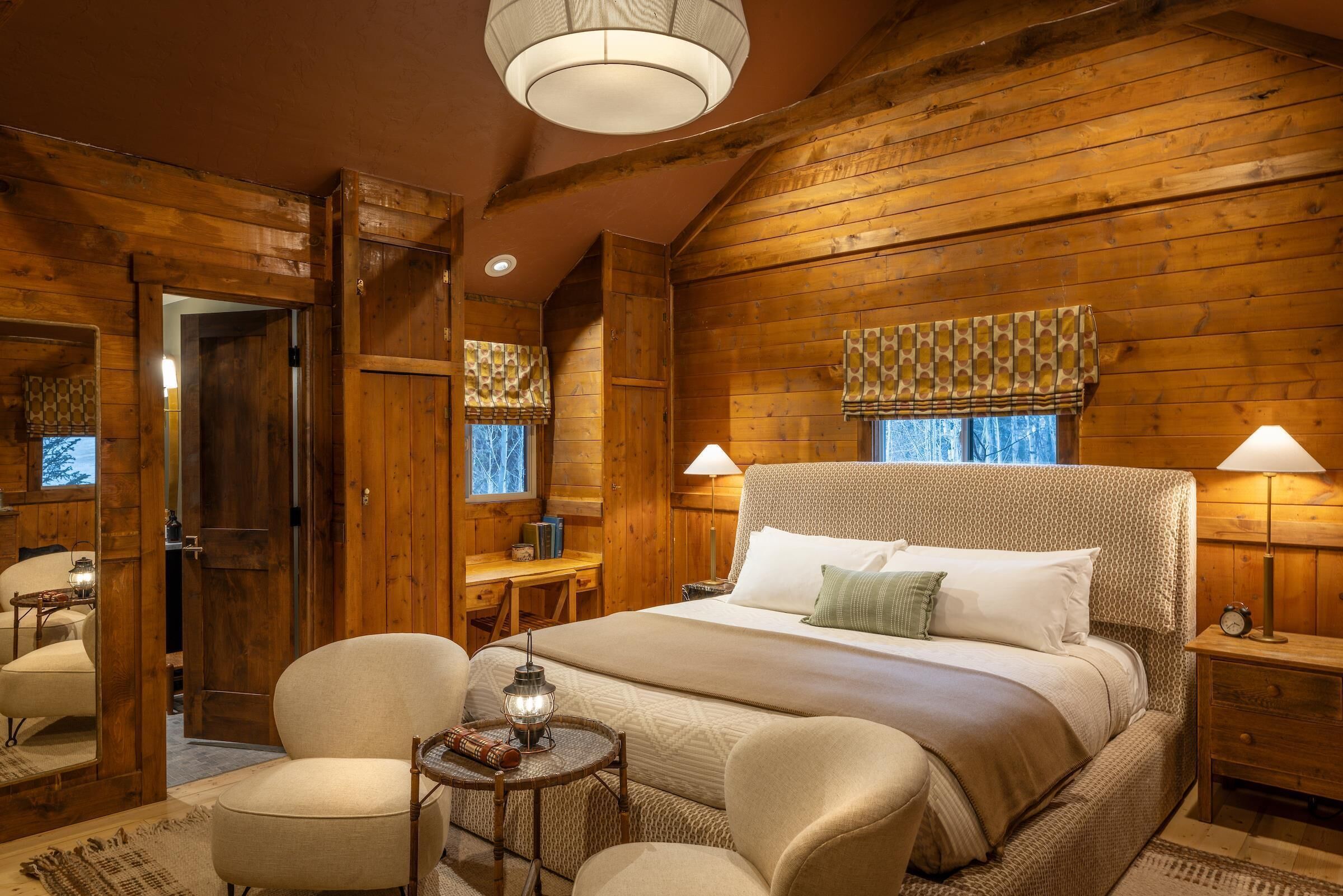 Cabin, 1 King Bed, Fireplace | Bed sheets