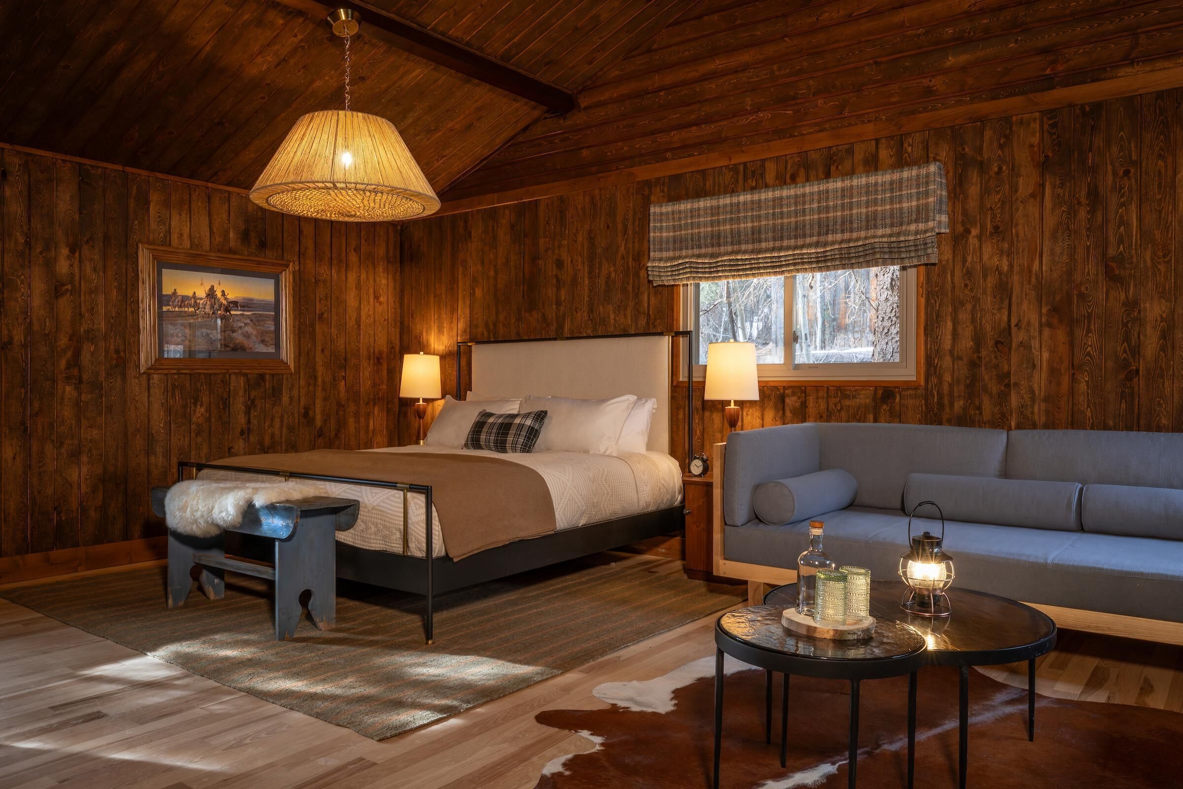 Deluxe Cabin, Multiple Beds, Fireplace | Bed sheets