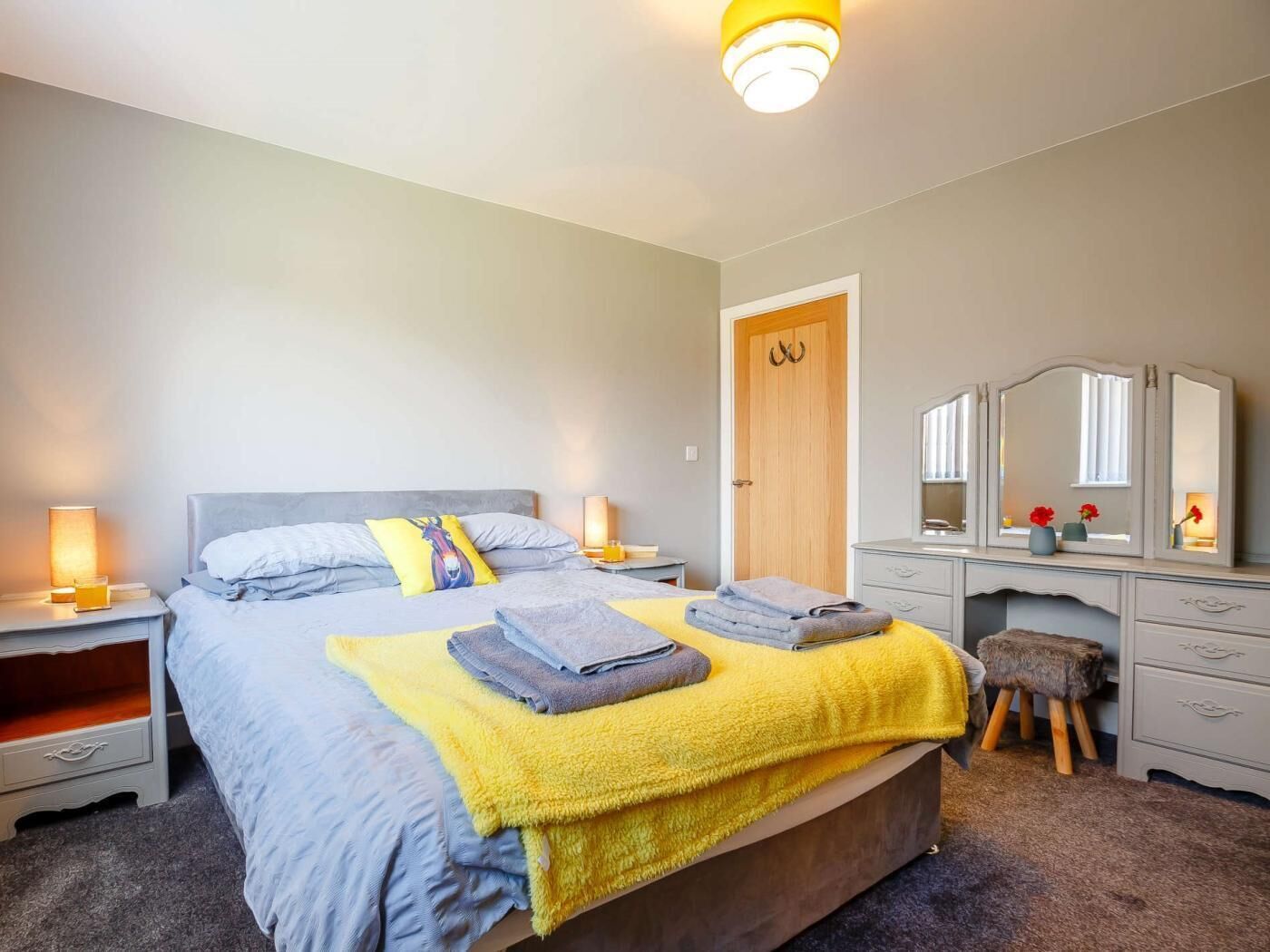 3 bedrooms, travel cot, free WiFi, bed sheets