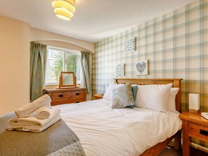 Travel cot, free WiFi, bed sheets - 2 Bed in Ilfracombe (oc-86938) (Berrynarbor)