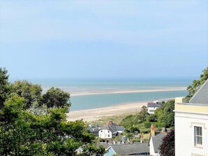 Beach - 3 Bed in Aberdovey (oc-86932) (Aberdovey)