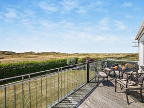 Outdoor dining - 3 Bed in Aberdyfi (oc-dy036) (Aberdovey)