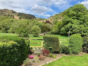 Property grounds - 4 Bed in Keswick (oc-86248) (Rosthwaite)