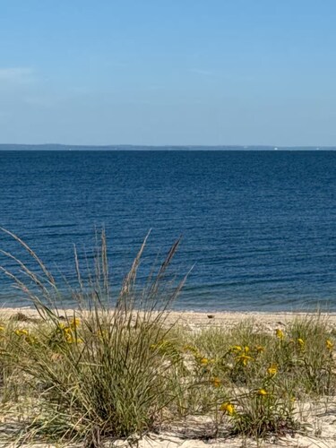 North Shore Breezes Beachfront Home in Asharoken Pet Friendly/Event Friendly