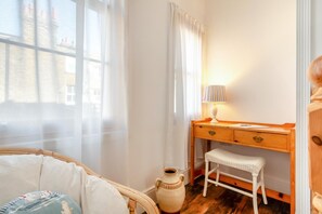 Interior - 5 Bed in Margate (oc-86551) (Margate)