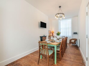 Dining - 5 Bed in Margate (oc-86551) (Margate)