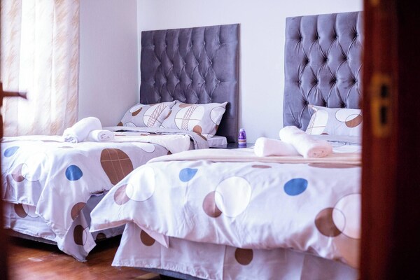 Room-luxurious Room - B - Johannesburg