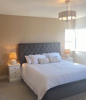 Iron/ironing board, WiFi, bed sheets - 4 bed detached house in Barna, Galway. Located between Salthill & Barna village. (Galway)