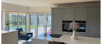 4 bed detached house in Barna, Galway. Located between Salthill & Barna village.