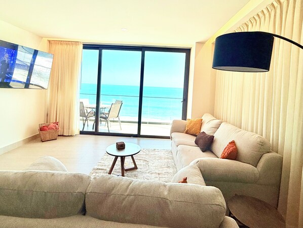 Living area - Small Condo with Ocean View (Mazatlán)