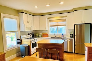 Coffee/tea maker, fridge, microwave, stovetop - Borough Adventures and Mystic Fun (Stonington)