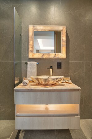 Deluxe Studio Suite, Kitchenette | Bathroom - TO BE SUITES (Ciudad de México)