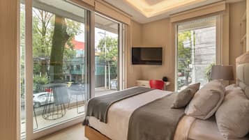 Studio Suite Deluks, dapur kecil | Brankas, tirai kedap cahaya, dan Wi-Fi gratis