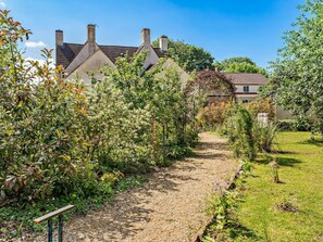 Property grounds - 8 Bed in Bristol (oc-87469) (Winterbourne)