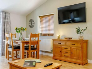 Dining - 2 Bed in Derby (oc-87408) (Stanton by Bridge)