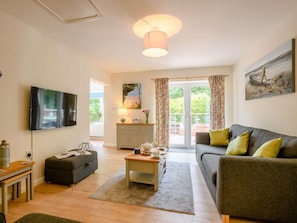 TV - 3 Bed in Cromer (oc-87758) (Overstrand)